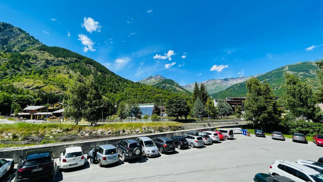 Appartamento Smith Roero - Affitti Brevi Italia Bardonecchia Exteriör bild